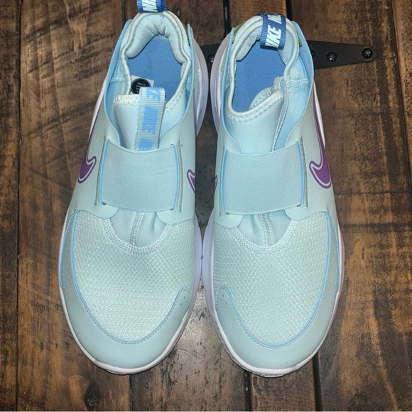 Nike Slip on Sneakers Big kid sizes - Picture 7 of 11